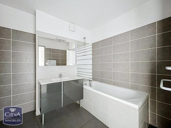 Immeuble à vendre 180m² Nîmes (30000)