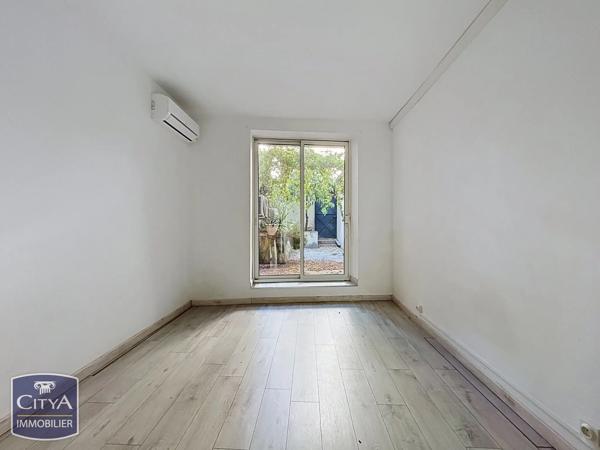 Immeuble à vendre 180m² Nîmes (30000)