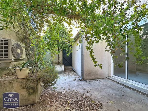 Immeuble à vendre 180m² Nîmes (30000)