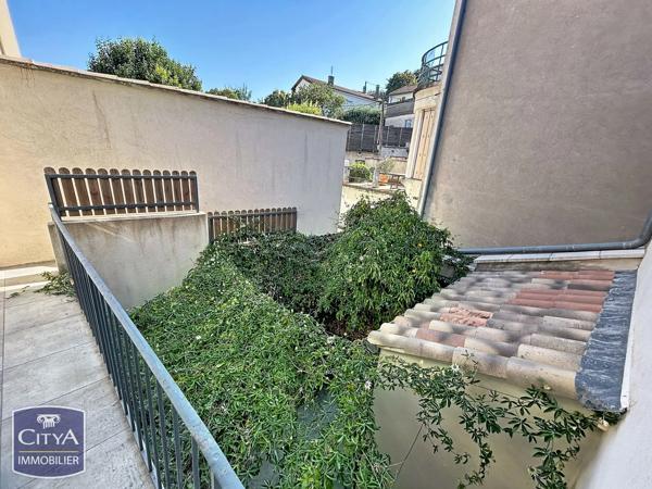 Immeuble à vendre 180m² Nîmes (30000)