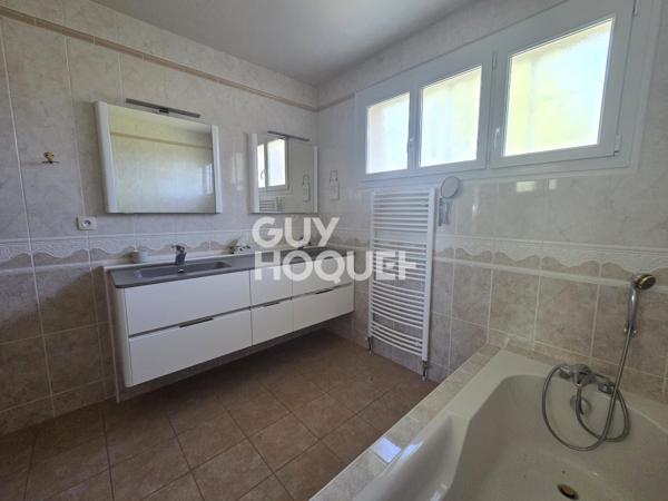 CHABEUIL à vendre MAISON PISCINE VUE VERCORS