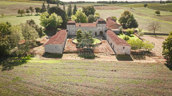 Montréal (32250) PROPRIETE DE CARACTERE T12 - 400M² AU COEUR DU GERS / PROCHE MONTREAL