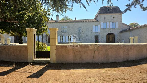 Montréal (32250) PROPRIETE DE CARACTERE T12 - 400M² AU COEUR DU GERS / PROCHE MONTREAL