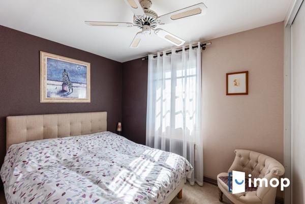 Maison contemporaine jardin. 3 chambres. Garage