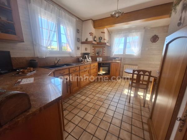 Maison en pierre apparente à vendre 5 pièces L'AIGUILLON LA PRESQU'ILE (85)