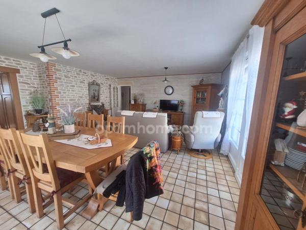 Maison en pierre apparente à vendre 5 pièces L'AIGUILLON LA PRESQU'ILE (85)