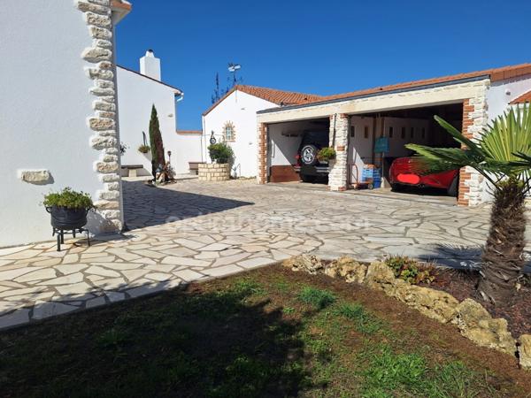 Maison en pierre apparente à vendre 5 pièces L'AIGUILLON LA PRESQU'ILE (85)