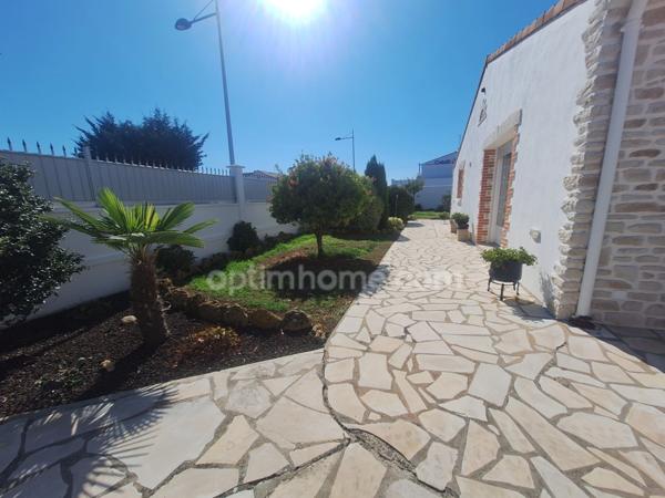 Maison en pierre apparente à vendre 5 pièces L'AIGUILLON LA PRESQU'ILE (85)