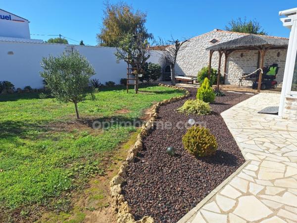 Maison en pierre apparente à vendre 5 pièces L'AIGUILLON LA PRESQU'ILE (85)