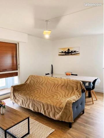 Chambre en colocation — T5 avec ascenseur, 8e étage