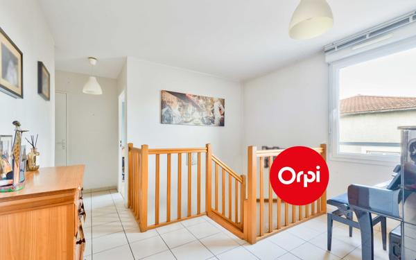 Appartement à vendre    5 pièces • 111,23 m2 Saint-Priest