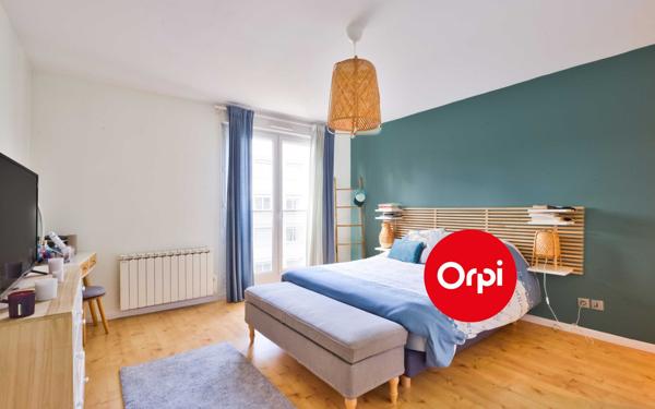 Appartement à vendre    5 pièces • 111,23 m2 Saint-Priest