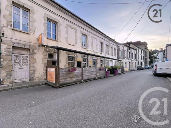 Immeuble à vendre  141,56 m2 SENS - 89