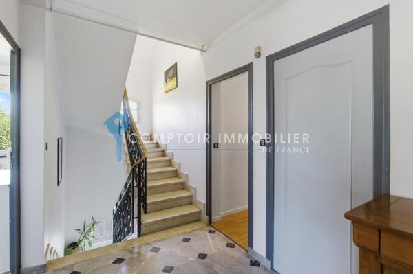 Maison
                                                                                                                                                                                                                                                                                                                        11 pièce(s)                                                                                                                                                                                                          8 chambre(s)                                                                                                                                                                                                          290  m²