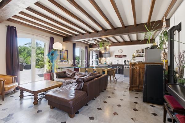 Maison
                                                                                                                                                                                                                                                                                                                        11 pièce(s)                                                                                                                                                                                                          8 chambre(s)                                                                                                                                                                                                          290  m²