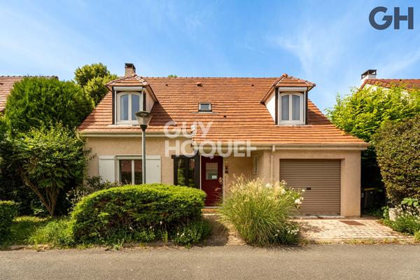 CHARMANTE MAISON DE 5 PIECES  (109.78 m²)  À SOISY-SUR-SEINE