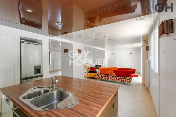 CHARMANTE MAISON DE 5 PIECES  (109.78 m²)  À SOISY-SUR-SEINE