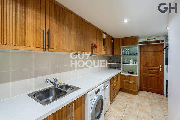 CHARMANTE MAISON DE 5 PIECES  (109.78 m²)  À SOISY-SUR-SEINE