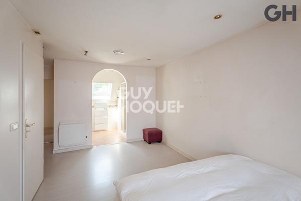 CHARMANTE MAISON DE 5 PIECES  (109.78 m²)  À SOISY-SUR-SEINE