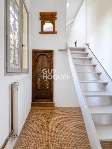 Appartement atypique avec cour privative 2 pièces de 42.1 m² – Esprit "Maison de Ville" en plein centre de Colombes