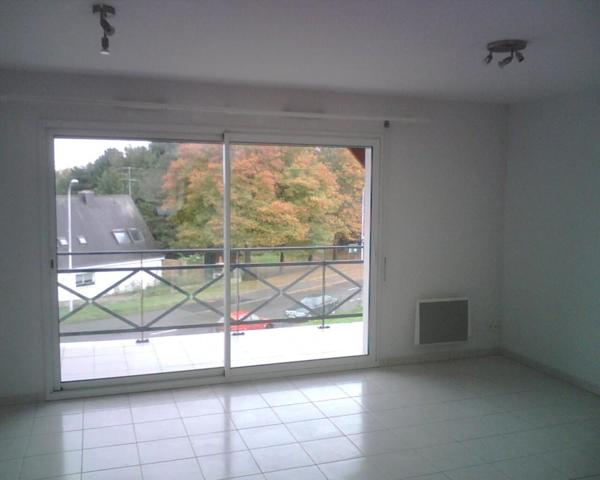 HENNEBONT – T3 de 65m² avec parking et garage