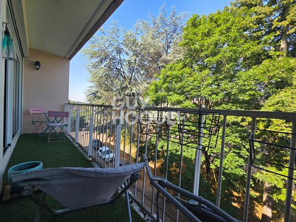 APPARTEMENT 3 PIÈCES À LOUER À SAINTRY-SUR-SEINE DE 61m²