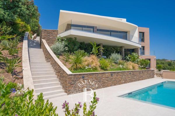 Saint-Raphaël, Villa 5 Chambres -  325 m² à vendre