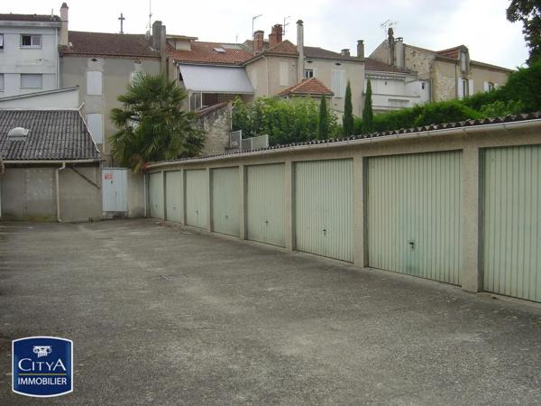 Parking à louer 15m² Agen (47000)