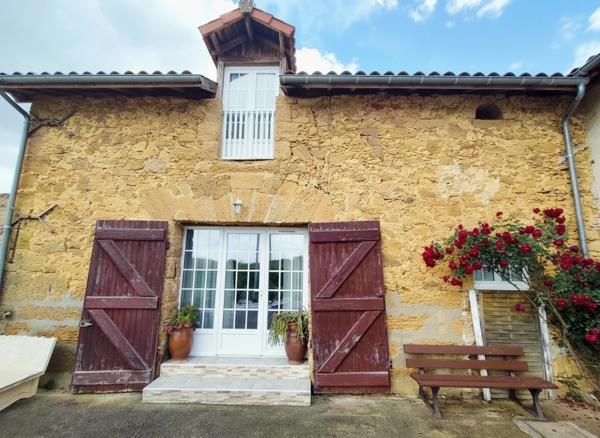 DEUX MAISONS ET PLEINS D'OPPORTUNITÉS ! 🏡+🏡