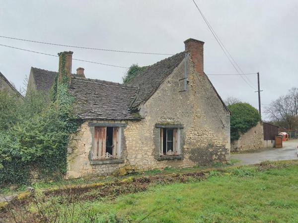 Ensemble immobilier à réhabiliter à SAUZELLES