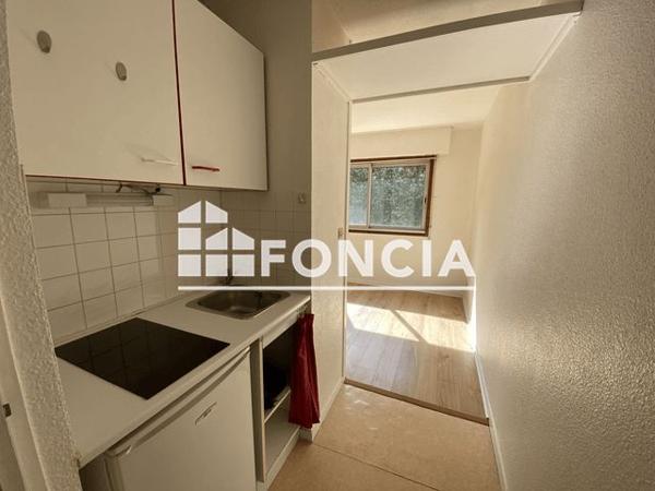 Location Studio 14.41 m² - 18 RUE GAILLARDE Caen 14000