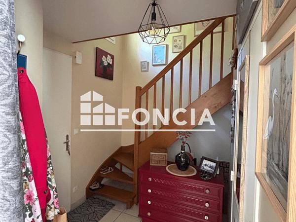 Location Maison 5 pièces 76.22 m² - 34 RUE DES BUCARDES Bernieres Sur Mer 14990