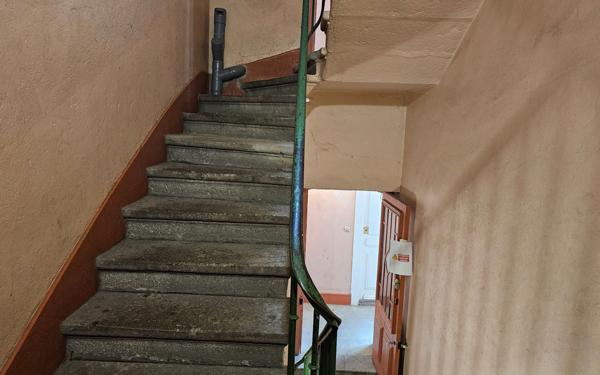 Appartement à vendre    3 pièces • 41,66 m2 Saint-Étienne