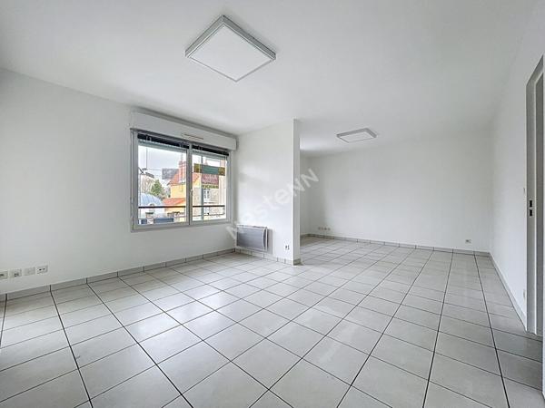 Nantes Sainte-Thérèse / Local commercial ou Appartement 100m² / ASCENSEUR / BALCON / DPE en C /