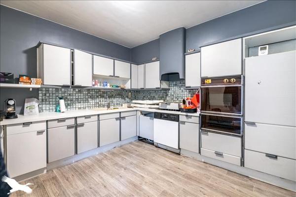 Maison à vendre |  Champcevinel |  6 pièces | 208 m²