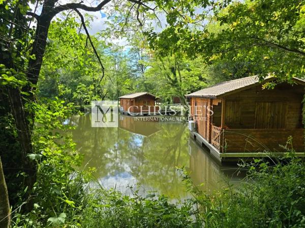 Proche Bordeaux et St Emilion – Domaine Exceptionnel au Cœur de la Nature
