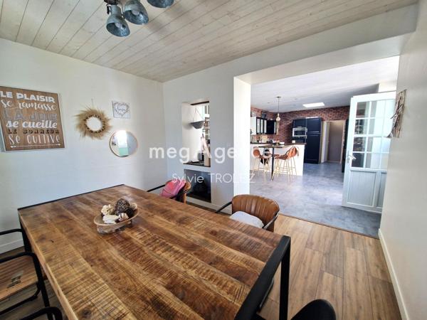 Maison à LA ROCHE-SUR-YON, 85000 - 6 pièces 162m²