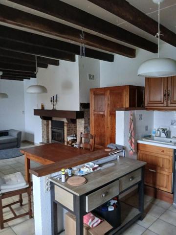 Maison de plain pied et sa grange