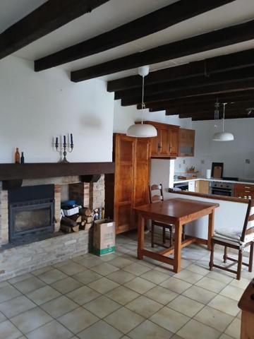 Maison de plain pied et sa grange