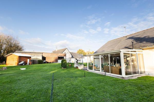 Maison de 159 m² , un terrain de 1015 m² à proximité de l'axe Rennes / Laval