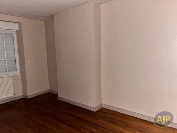 Location appartement Saintes : 520 € - AJP Immobilier Saintes