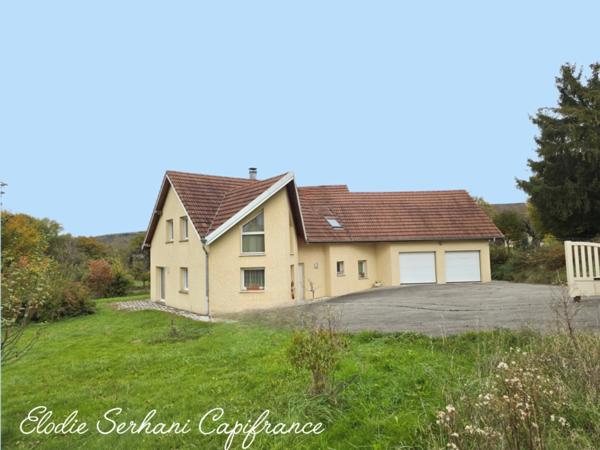 URGENT En Exclusivité, Maison architecturale de presque 159m2, construction 2008 à Saint-Maurice-Colombier