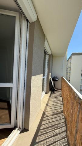COUP DE CŒUR – Appartement 4 pièces entièrement rénové, lumineux, avec balcon et parking
