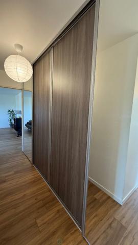 COUP DE CŒUR – Appartement 4 pièces entièrement rénové, lumineux, avec balcon et parking