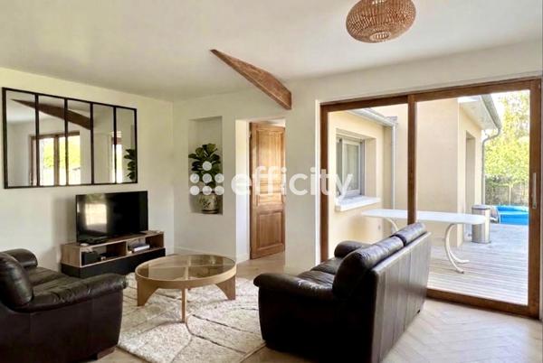 Maison
         4 pièces
        - 92 m² Exclusivité 209 000 € *