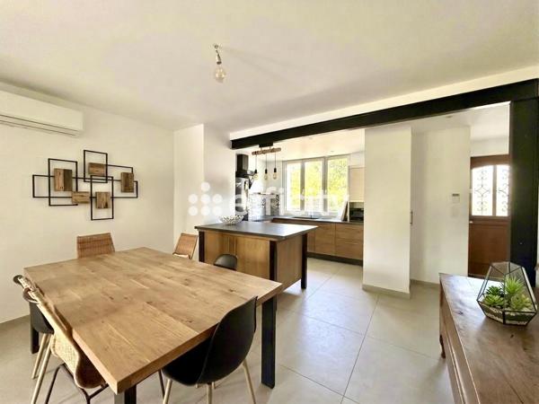 Maison
         4 pièces
        - 92 m² Exclusivité 209 000 € *