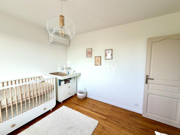 Maison
         4 pièces
        - 92 m² Exclusivité 209 000 € *