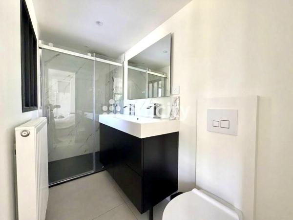 Maison
         4 pièces
        - 92 m² Exclusivité 209 000 € *