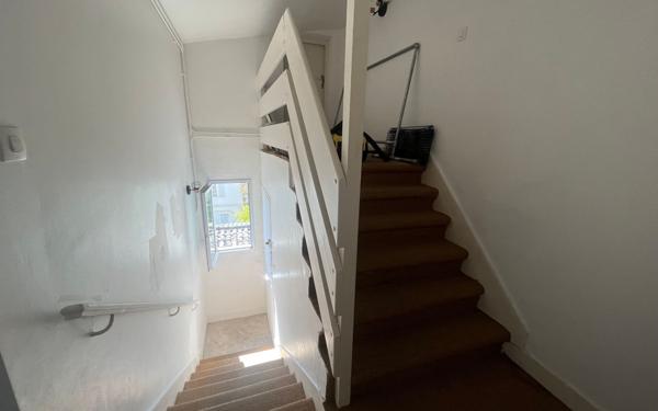 Appartement à louer    3 pièces • 78,33 m2 Bordeaux