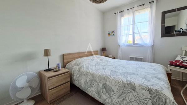 Maison de plain pied à Ternant avec une piscine privative pour résident